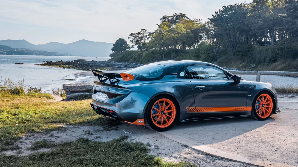 ALPINE-A110-S-LEGENDE-FORGED-WHEELS-LLAGOS-DESIGN-CATTIVO-PISTA